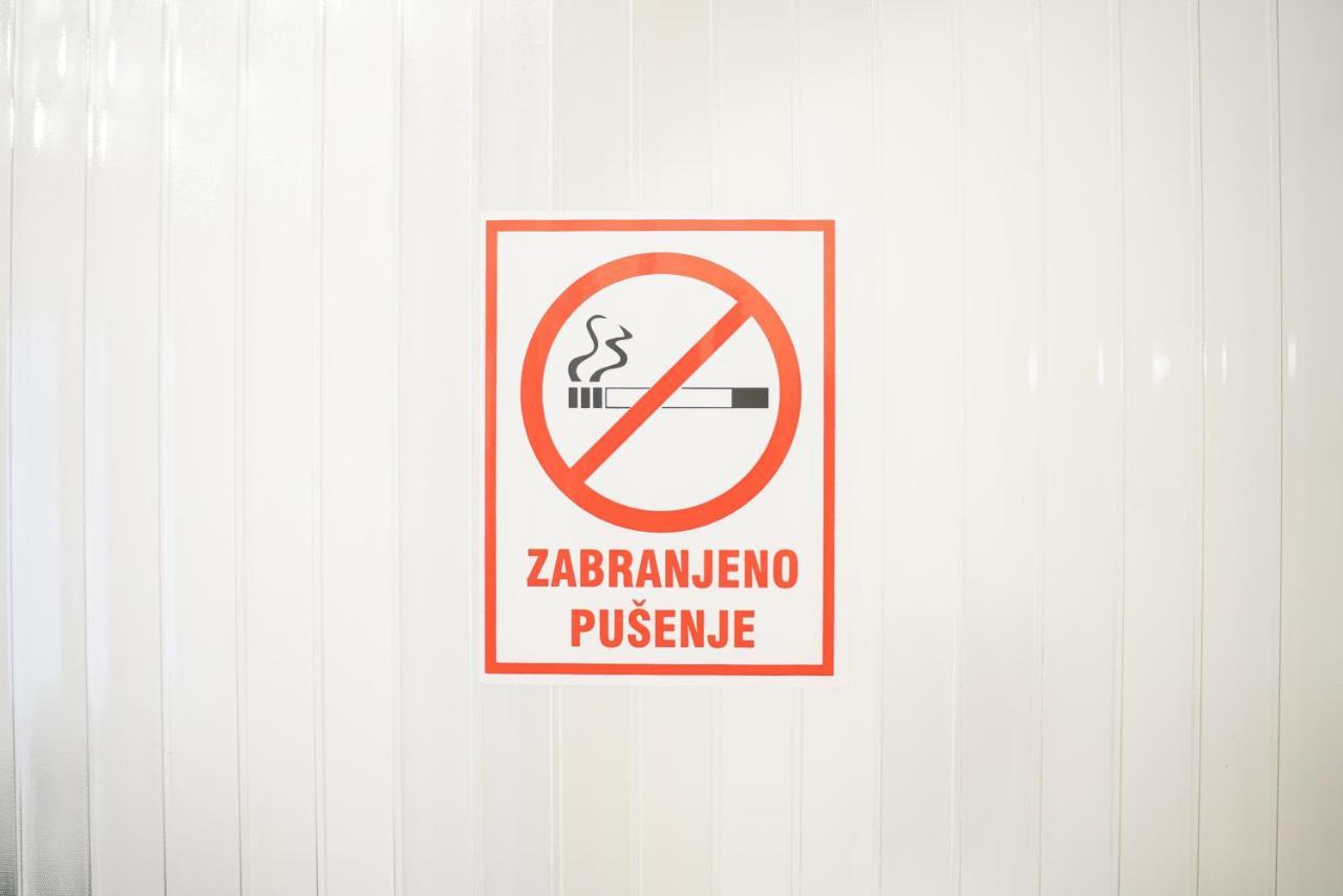 Apartique Zagreb Self Check In! Eksteriør billede